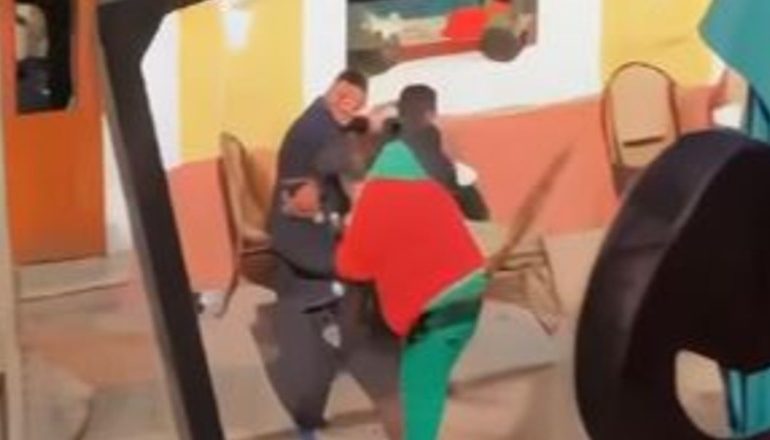 PAMJE TË RËNDA NGA SHKODRA/ 31-vjeçarja rreh të miturin në Pedonale, vihet nën hetim (VIDEO)