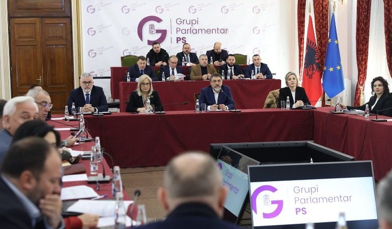 MBLEDH GRUPIN PARLAMENTAR TË PS/ Çuçi: Të enjten votojmë marrëveshjen me Italinë për emigrantët! Pranojmë…
