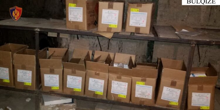 E PËSON KEQ/ 1416 kg lëndë plasëse në depon e tij, kapet 55 vjeçari në Bulqizë