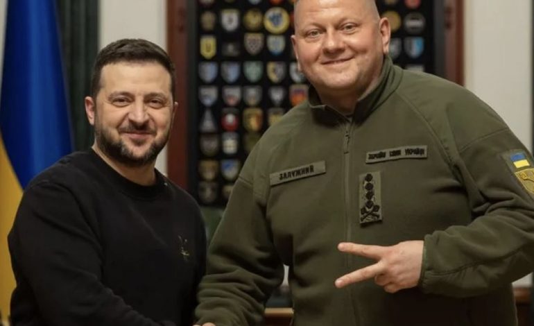 LUFTA/ Shkarkohet komandanti i përgjithshëm i ushtrisë ukrainase