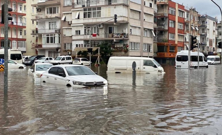 E RËNDË/ Përmbytje në Antalia të Turqisë, 1 person ka humbur jetën