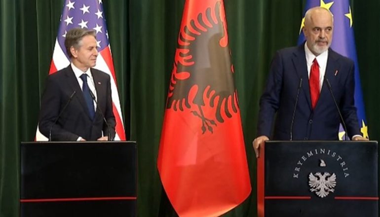 ZBARDH DISKUTIMET ME BLINKEN/ Rama thirrje Kurtit: Kosova asnjë hap pa u konsultuar me aleatët, kërkesat për dialogun me Serbinë