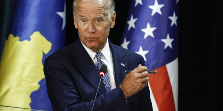 MARRËDHËNIE TË TENSIONUARA KOSOVË-SHBA? Biden mesazh urimi për Pavarësinë: Inkurajojmë dialogun