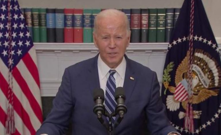 VDEKJA E LIDERIT TË OPOZITËS RUSE/ Biden në konferencë nga Shtëpia e Bardhë: Putin përgjegjës! Navalny ishte trim, jo si ai