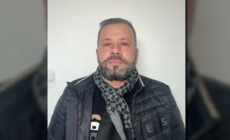 OFICERI I POLICISË QË U KTHYE NË KRIMINEL/ Ekstradohet nga Kosova “baroni i drogës”, Gëzim Çela