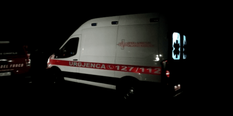 AKSIDENT NË AKSIN FIER-LUSHNJE/ Automjeti përplas të moshuarin i cili po udhëtonte me biçikletë
