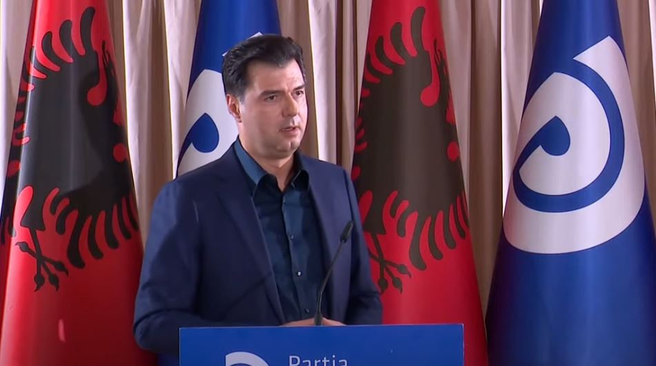 “RAMA BËRI NJË LOJË TË NDYRË POLITIKE NDAJ MEJE”/ Basha: Kjo qeveri e do Shqipërinë pa institucione dhe media të lira