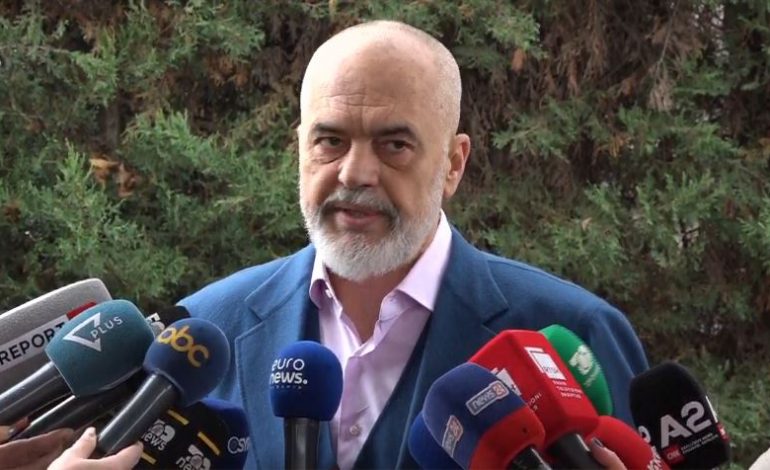 PESË ORË MBLEDHJE ME DYER TË MBYLLURA/ Rama pas mbylljes së Asamblesë: Kam pakënaqësi për çdo gjë, por…