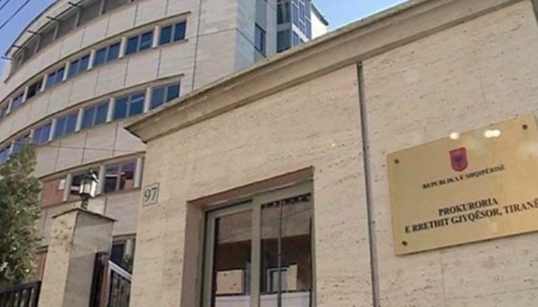 U NDËRTUAN ME DOKUMENTA TË FALSIFIKUARA/ Sekuestrohen 7 vila në Mullet! 10 persona merren të pandehur