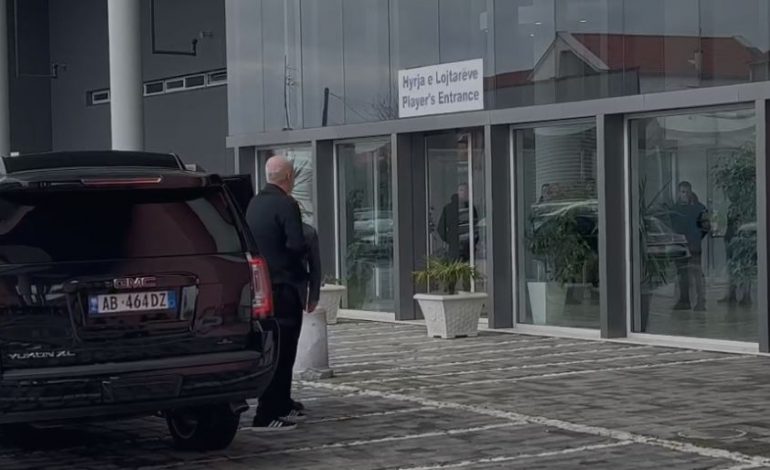 RAMA MBËRRIN NË SHKODËR/ Këta janë kryebashkiakët e zgjedhur nga opozita që marrin pjesë në takim