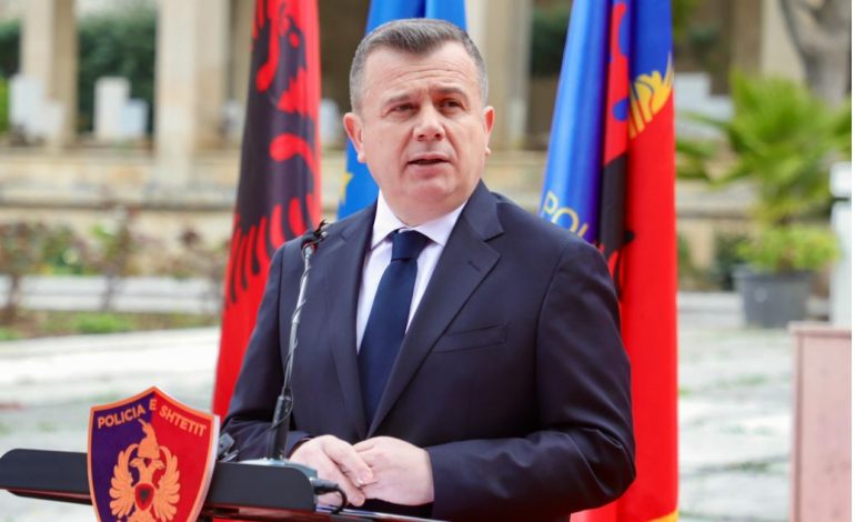 ARMËT E SEKUESTRUARA NË SHKALLNUR/ Balla: Përgëzime policisë për goditjet që po i jep krimit