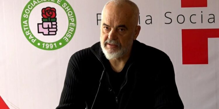 TAKIM ME STRUKTURAT E PS NË SHKODËR/ Rama: Duhet të jemi gjithëpërfshirës, vendi ka humbur kohë me ndasitë
