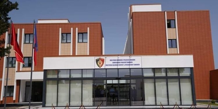 NDODH EDHE KJO/ Nis hetimi për gruan 50-vjeçare, denoncuesi: Më përndoqi dhe më fotografoi