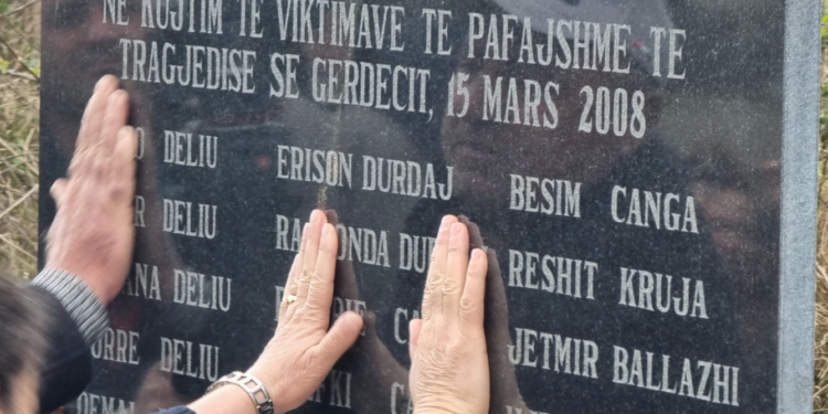 16 VITE NGA MASAKRA E GËRDECIT/ Zamira Durda: Të hetohet piramida shtetërore, vrasjet u kryen për korrupsion