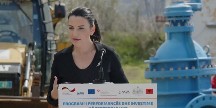 NIS NGA FIERI/ Balluku: Investime për ujësjellës-kanalizimet në qytetet kryesore