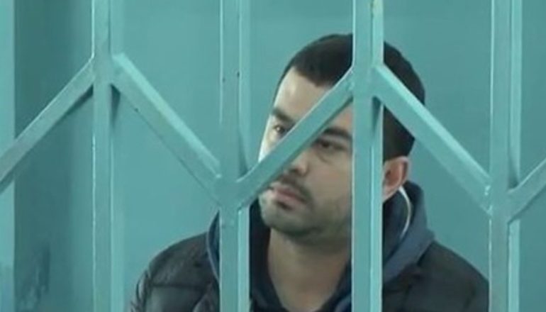 VRAU KLIENTIN E DEHUR NË LOKALIN E TIJ/ Arrestohet 39-vjeçari në Durrës. Si ndodhi ngjarja