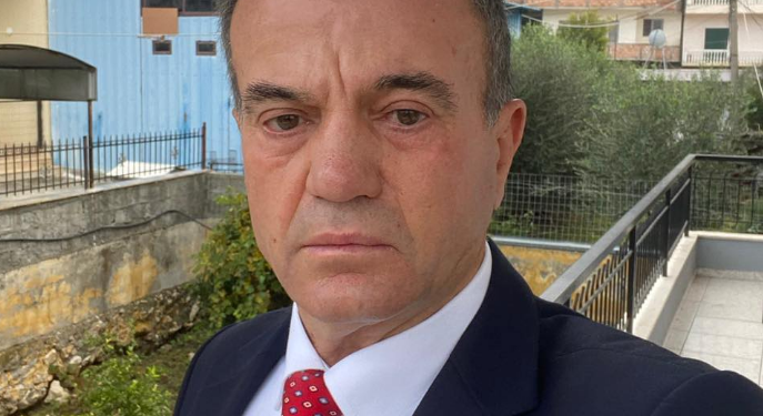 PUBLIKOHET FOTO/ Shpërthimi në një biznes në Lushnjë, ja kush është deputeti i plagosur