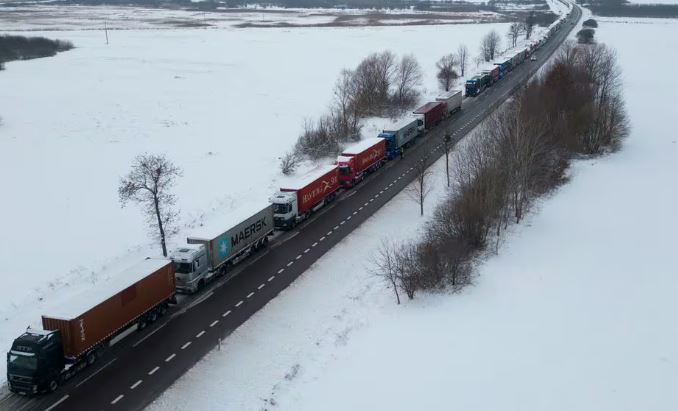 KUFIRI ME POLONINË I BLLOKUAR PREJ MUAJSH/ Komisioni Evropian pranon të rishikojë marrëveshjen me Ukrainën