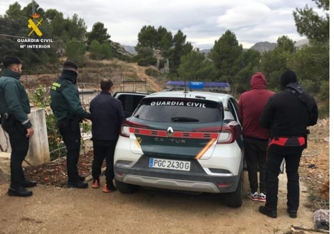 SHTËPI BARI NË SPANJË/ Arrestohen 2 shqiptarë. Të dyshuarit shfaqën shenja të pazakonta