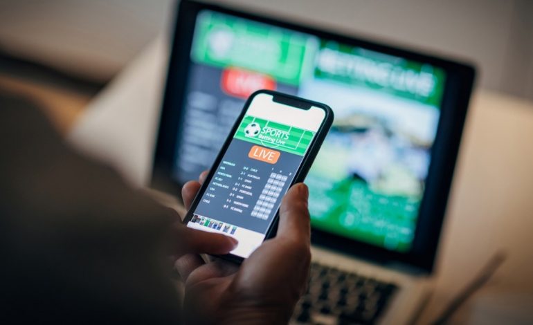 PAS PESË VITESH/ Nga 1 prilli, hapen bastet sportive online në Shqipëri! Si do të funksionojë skema