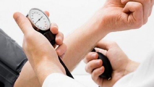 RRITJA E SËMUNDJEVE KRONIKE/ Mjekët: Kryesojnë hipertensioni e diabeti, më të rrezikuar personat mbi 60 vjeç