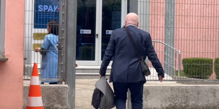 BERISHA SËRISH KËRKESË PËR NDRYSHIMIN E MASËS SË SIGURISË/ Gjykata shtyn seancën
