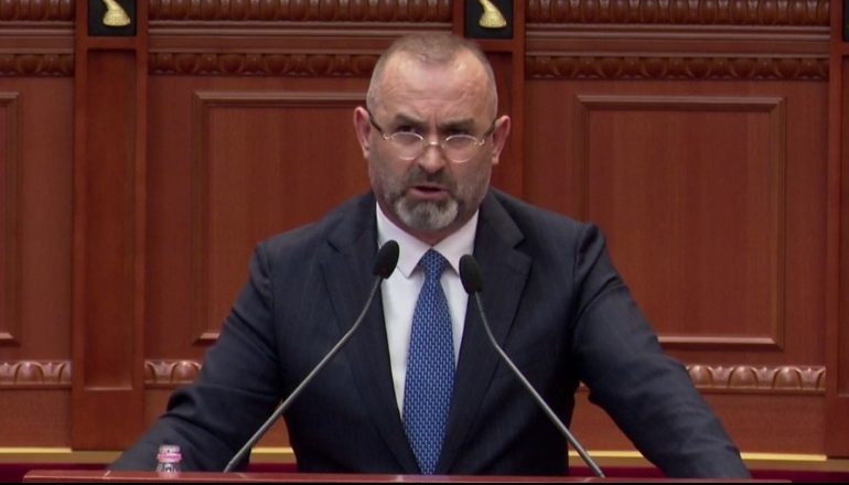 AMNISTIA PENALE/ Basha: Përfitojnë të dënuarit nga GJKKO! I kthehet Manja: I paske thënë lamtumirë…