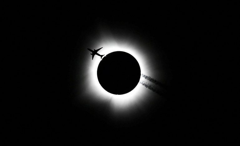EKLIPSI I PLOTË DIELLOR/ Amerika e Veriut e mahnitur! Spektakli përmes fotove