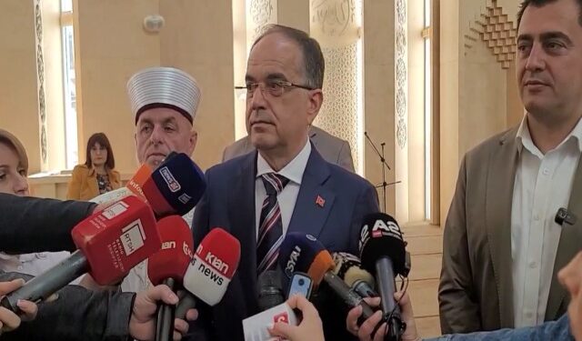 URON FITËR BAJRAMIN/ Begaj uron flet nga Elbasani: Harmoninë fetare ta trashëgojmë ndër breza