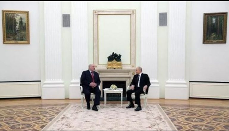 LUFTA NË UKRAINË/ Putin tallet me konferencën e paqes në Zvicër: Shfaqje e çuditshme! Paralajmërimi i FBI-së: Ne rrezikojmë…