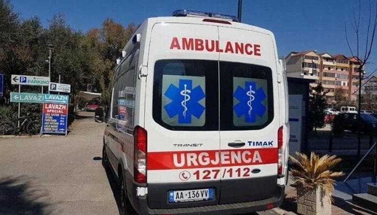 E RËNDË NË LEZHË/ Adoleshentin e zë korrenti në banesë, ndërron jetë në spital