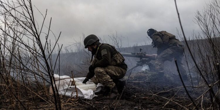 PARALAJMËRIMI i komandantit ukrainas: Rusia gati të na marrë një tjetër qytet! Na duhen ndihma