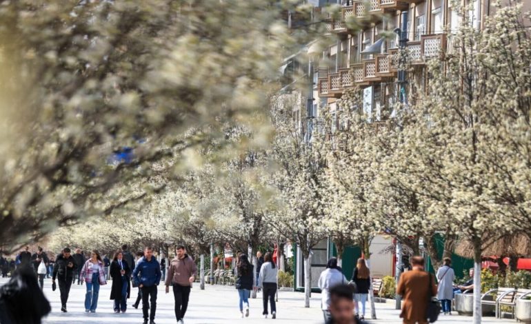 CENSUSI NË KOSOVË/ ASK: Gjysmë milion qytetarë janë regjistruar në dy javët e para