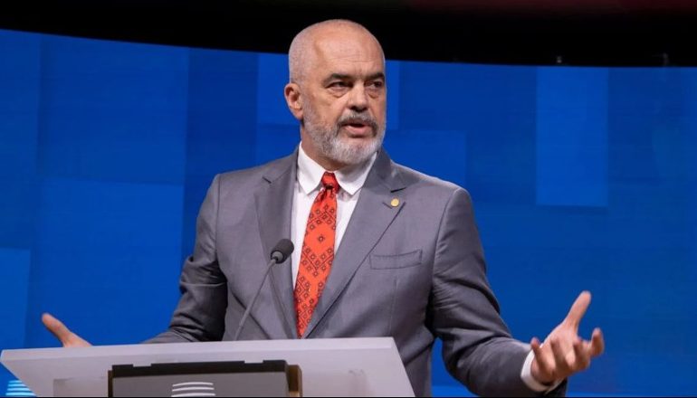 TAKIMI I RAMËS ME SHQIPTARËT NË ATHINË/ Mediat greke: Qindra policë për sigurinë e tij! Të pranishëm disa kryebashkiakë