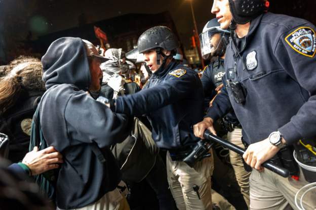 SHBA/ Përplasjet dhe protestat pro Palestinës, policia ndërhyn në universitetin e Kolumbia, dhjetëra të arrestuar