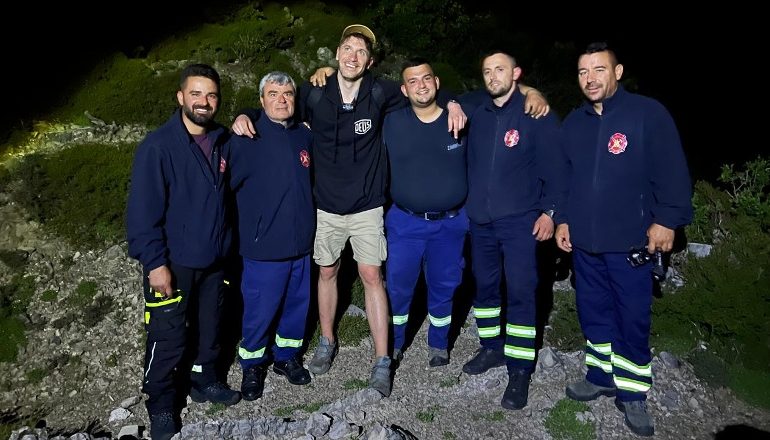 U BLLOKUA NË MALIN E VUNOIT NË TIRANË/ Turisti gjerman shpëtohet pas 5 orëve kërkime