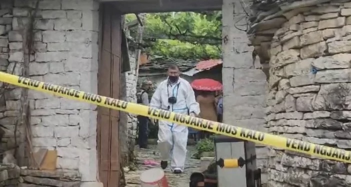 ZBARDHET NGJARJA/ Piu kafe dhe vrau të moshuarit pas konfliktit të një çasti, arrestohet autori në Dropull