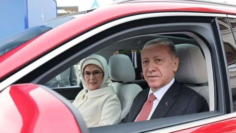 LIGJI NË TURQI/ Zyrtarët do të përdorin vetëm makina që prodhohen në vend