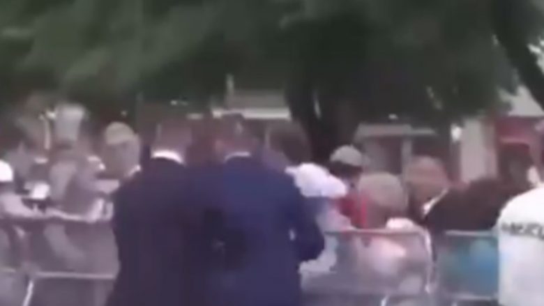 VIDEOLAJM/ Momenti kur kryeministri sllovak qëllohet me armë zjarri