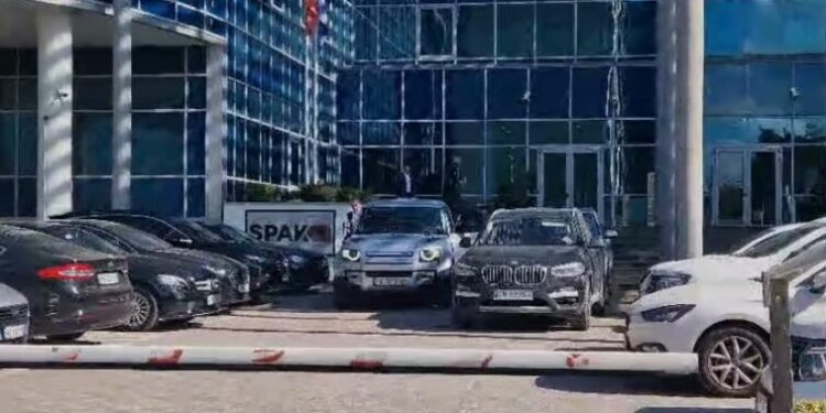 REAGIMI ZYRTAR/ SPAK: Goditëm 7 grupe kriminale, u sekuestruan 4.5 mln euro. 50 urdhërarreste…!