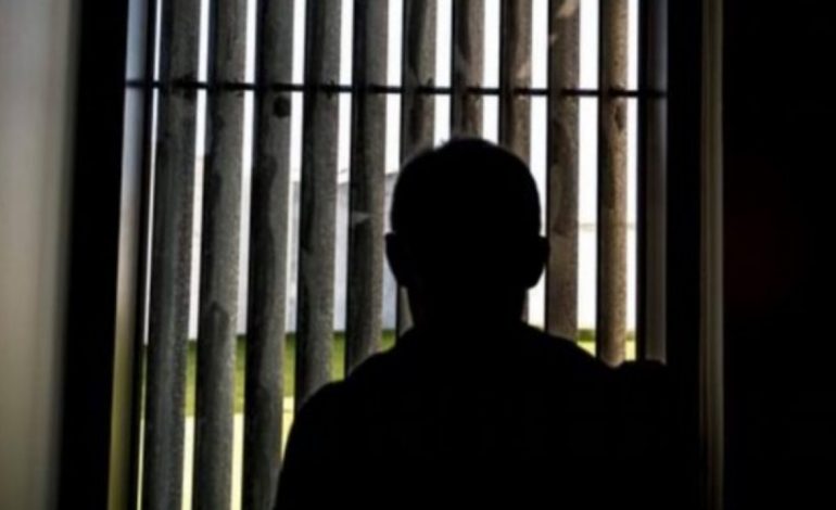 U TRANSFERUA NË BURGUN E BURRELIT/ I dënuari me burgim të përjetshëm prej 5 ditësh në grevë urie
