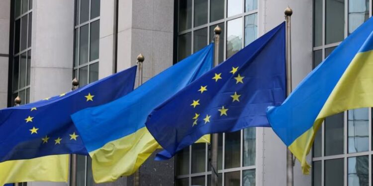 HUNGARIA PO BLLOKON 6.5 MILIARDË EURO NDIHMË/ Ministrat e Mbrojtjes së BE diskutojnë për mbështetjen e mëtejshme ushtarake për Ukrainën