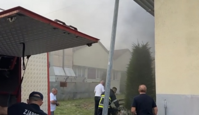 MISTER SHKAKU/ Përfshihet sërish nga flakët spitali i Shkodrës, pacientët në panik