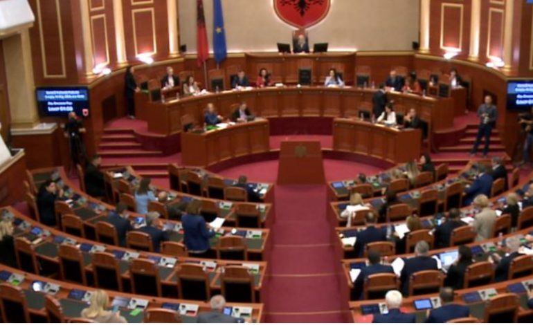 KUVEND/ Votohet sot për ngritjen e Komisionit të Posaçëm Antikorrupsion, opozita paralajmëron bojkot