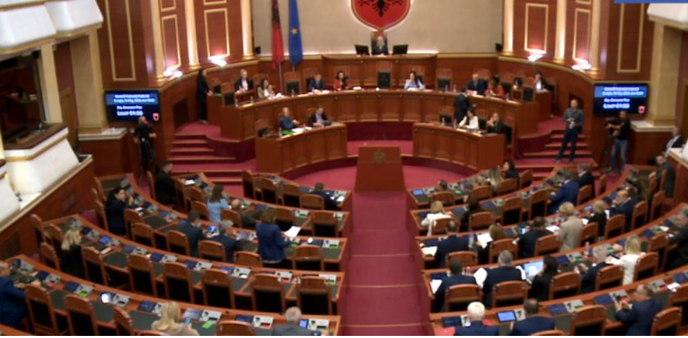 KUVEND/ Votohet sot për ngritjen e Komisionit të Posaçëm Antikorrupsion, opozita paralajmëron bojkot