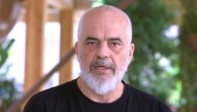 EMISIONI I RAI 3 PËR SHQIPËRINË/ Rama: Baltë e pamerituar, e prodhuar në Tiranë. U përdorën si heronj figura të errëta…