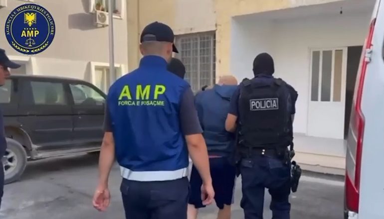 E PËSON KEQ POLICI/ Pezullohet nga Komisariati 4 në Tiranë, akuzohet për shpërdorim detyre
