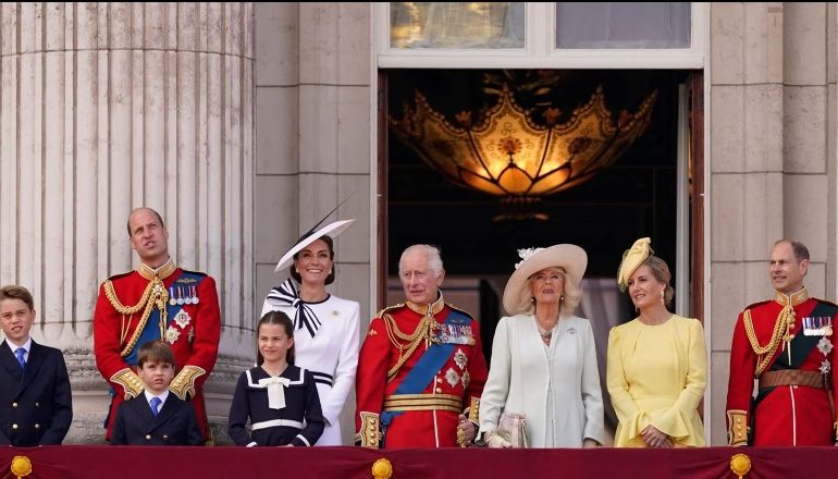 PARADA E DITËLINDJES SË MBRETIT/ Ja si duket Princesha Kate pas diagnostikimit me kancer