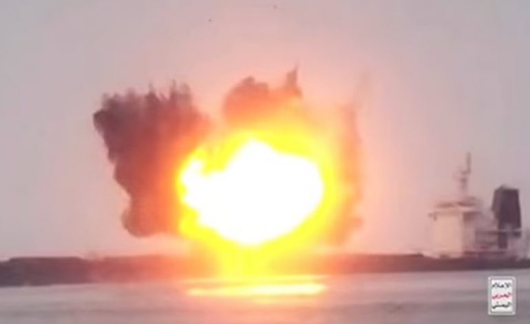 MBYTET ANIJA NË DETIN E KUQ/ U sulmua me dron nga rebelët Huthi