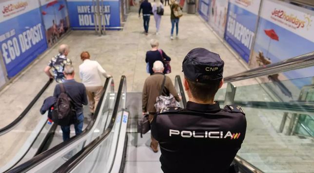 E PËSON KEQ SHQIPTARI/ Ja si u përpoq të kalonte me pasaportë false nga Spanja në Irlandë